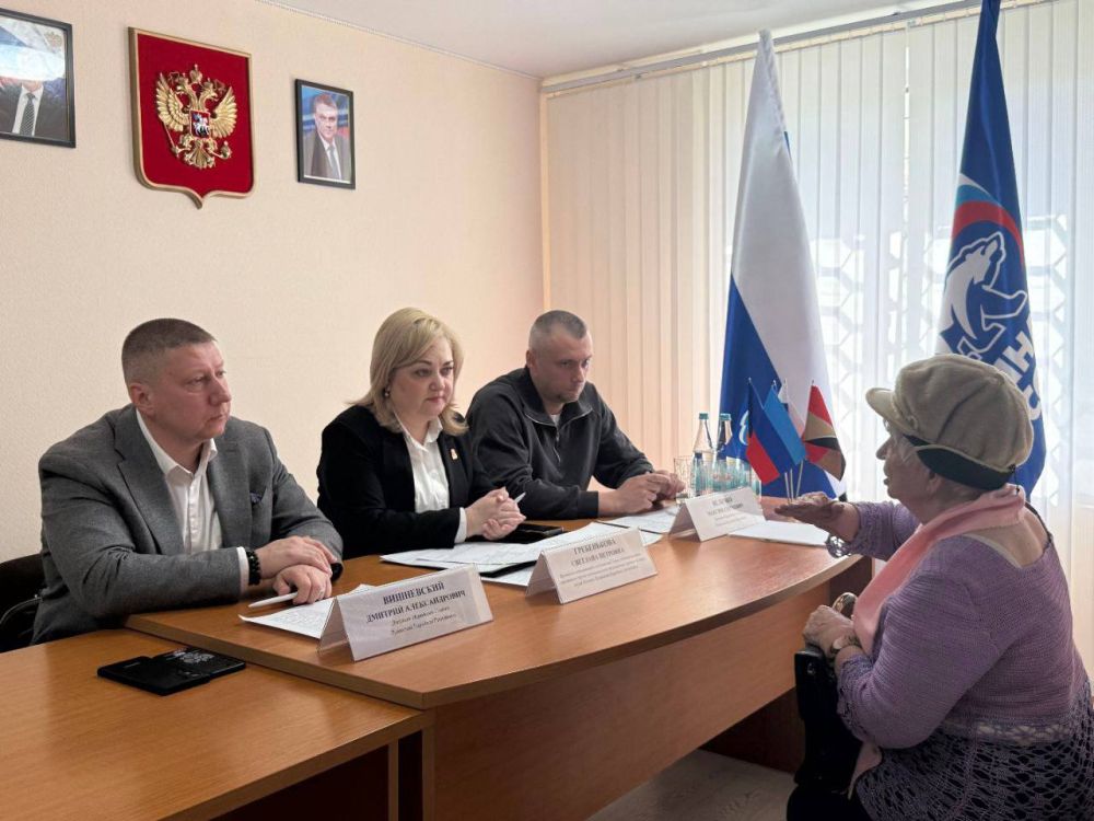 Максим Величко: Сегодня в Алчевске провели прием граждан по личным вопросам Максим Величко: Сегодня в Алчевске провели прием граждан по личным вопросам