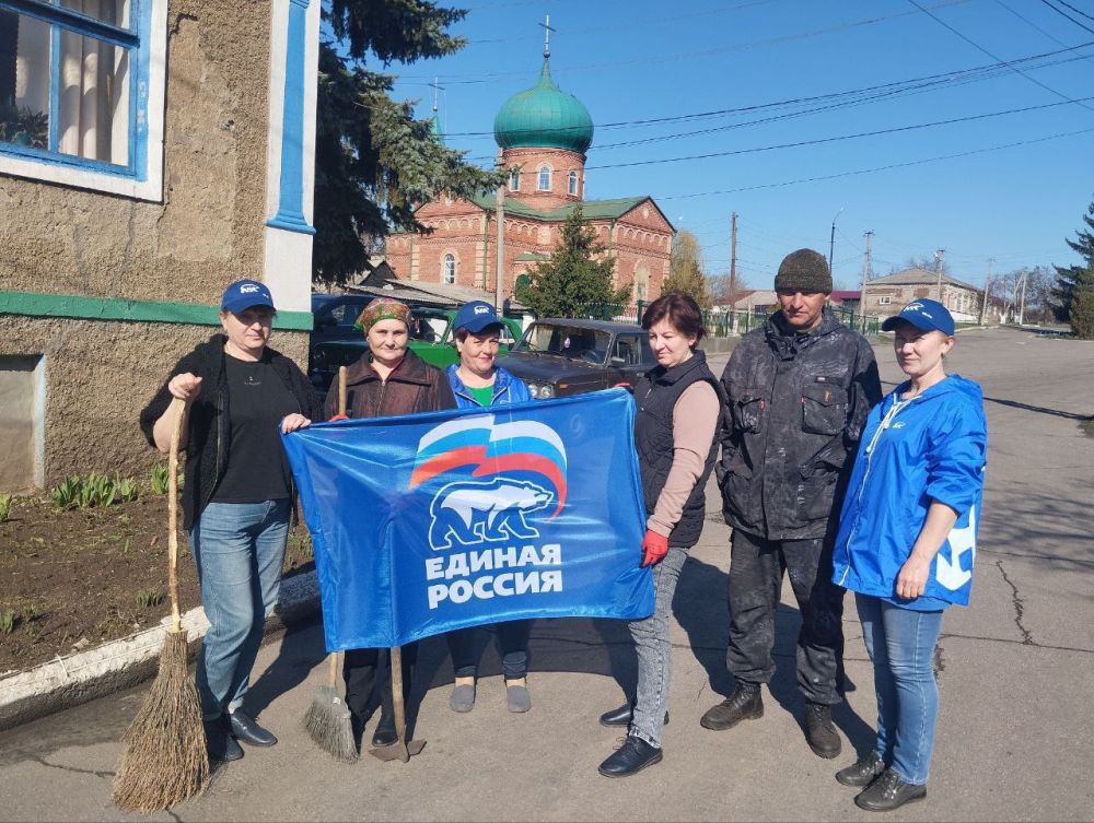 пгт Фащевка:. проведена уборка центральной площади поселка, территорий, прилегающих к дому культуры, местной церкви пгт Фащевка:. проведена уборка центральной площади поселка, территорий, прилегающих к дому культуры, местной церкви
