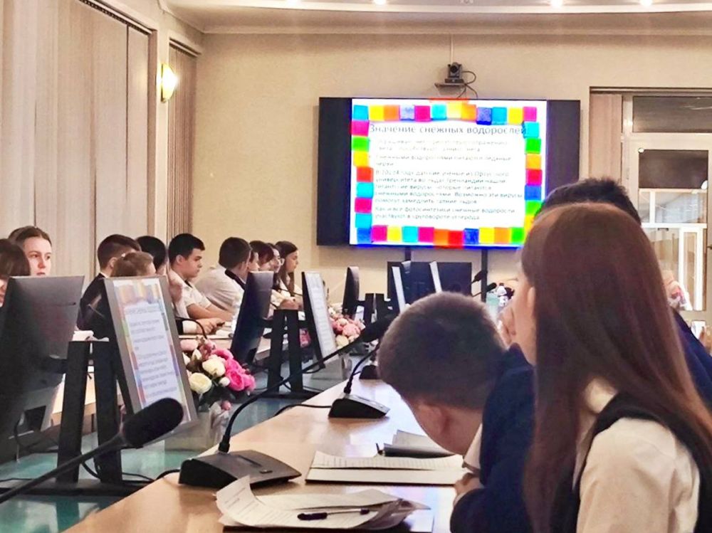 Иван Кусов: Сегодня в Луганском государственном университете имени Даля подписали соглашение: теперь Министерство образования и науки ЛНР и вуз будут вместе сопровождать инженерные классы в школах Иван Кусов: Сегодня в Луганском государственном университете имени Даля подписали соглашение: теперь Министерство образования и науки ЛНР и вуз будут вместе сопровождать инженерные классы в школах