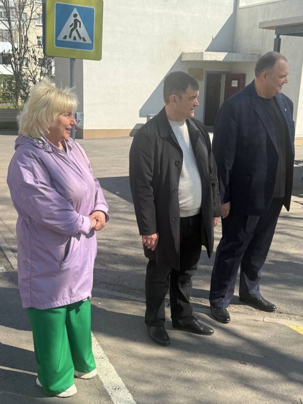 «Безопасные дороги»: В парке им. Щорса в Луганске прошло занятие по ПДД для детей «Безопасные дороги»: В парке им. Щорса в Луганске прошло занятие по ПДД для детей