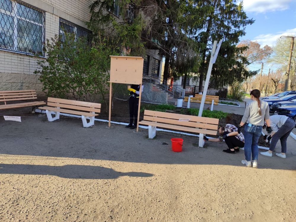 Сотрудники клиентской службы (на правах отдела) в Беловодском районе, а также представители профильных отделов Социального Фонда Российской Федерации по Луганской Народной Республике, провели субботник в рамках акции "Чистая... Сотрудники клиентской службы (на правах отдела) в Беловодском районе, а также представители профильных отделов Социального Фонда Российской Федерации по Луганской Народной Республике, провели субботник в рамках акции "Чистая...
