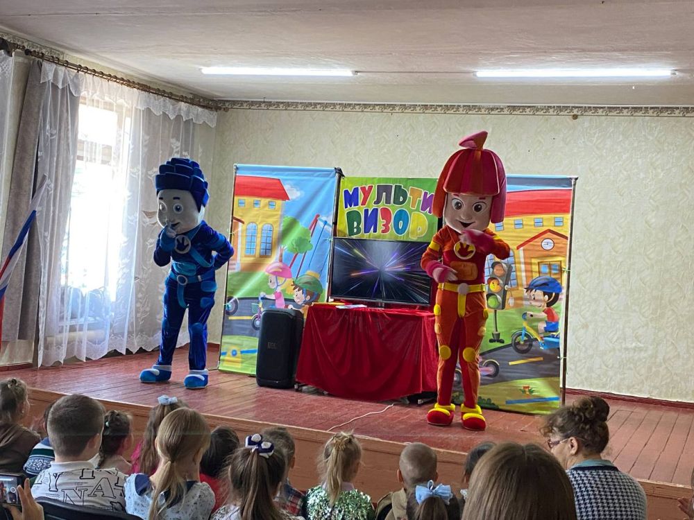 Спектакль «Чебурашка и его друзья» для вопитанников Пархоменковского УВК № 30 Спектакль «Чебурашка и его друзья» для вопитанников Пархоменковского УВК № 30