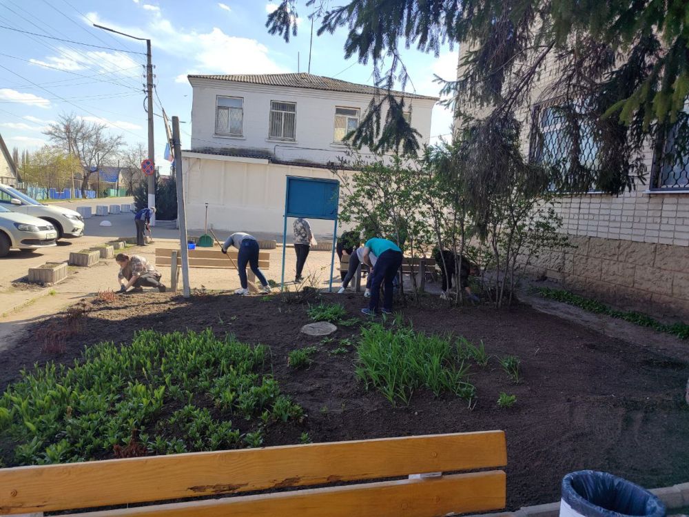 Сотрудники клиентской службы (на правах отдела) в Беловодском районе, а также представители профильных отделов Социального Фонда Российской Федерации по Луганской Народной Республике, провели субботник в рамках акции "Чистая... Сотрудники клиентской службы (на правах отдела) в Беловодском районе, а также представители профильных отделов Социального Фонда Российской Федерации по Луганской Народной Республике, провели субботник в рамках акции "Чистая...