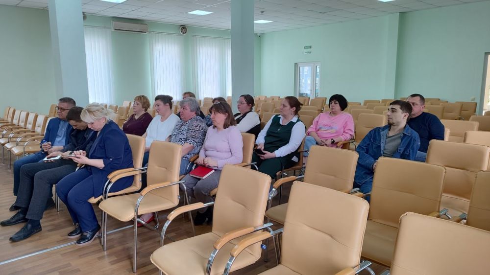 Состоялась встреча специалистов Луганского центра медицины катастроф с главным внештатным специалистом Минздрава России по скорой медицинской помощи Состоялась встреча специалистов Луганского центра медицины катастроф с главным внештатным специалистом Минздрава России по скорой медицинской помощи