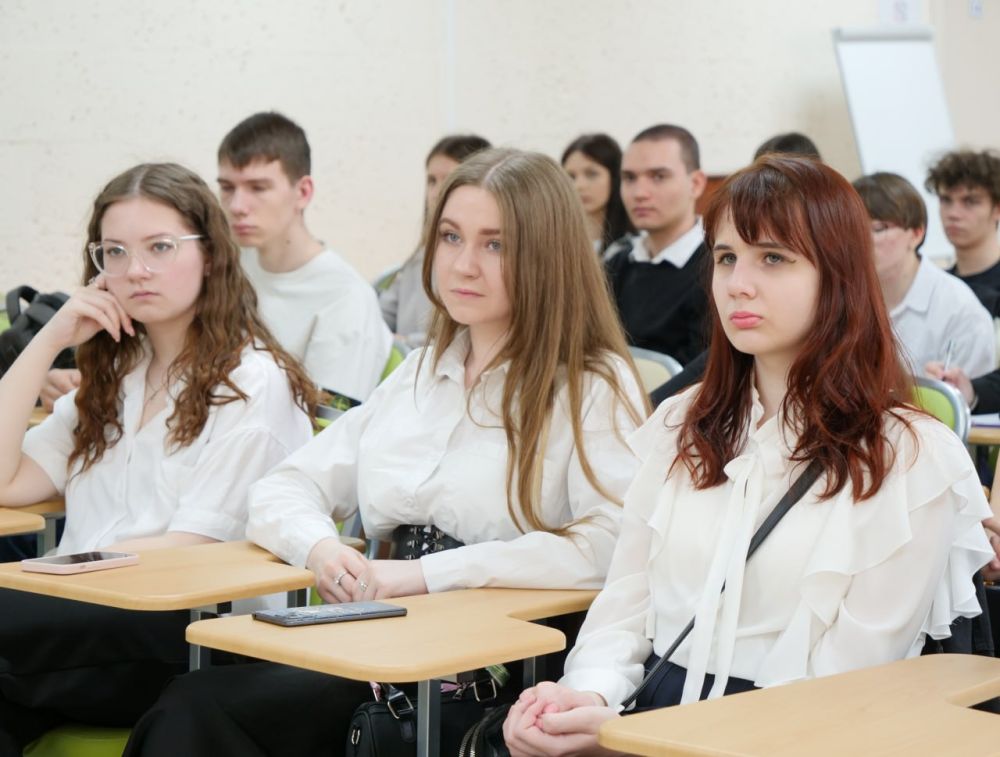 На базе #ЛГПУ 16 апреля состоялось профориентационное мероприятие в рамках проекта «Профпоток» На базе #ЛГПУ 16 апреля состоялось профориентационное мероприятие в рамках проекта «Профпоток»
