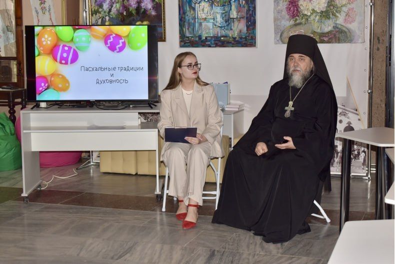 Круглый стол «Пасхальные традиции и духовность» провели в Свердловском краеведческом музее Круглый стол «Пасхальные традиции и духовность» провели в Свердловском краеведческом музее