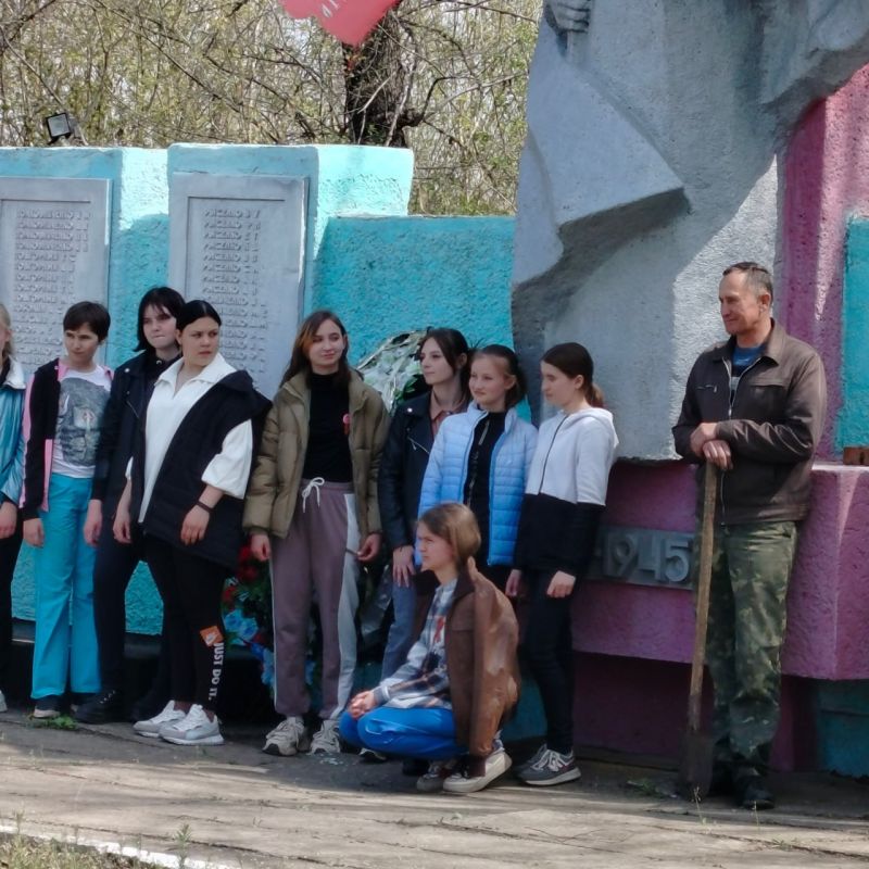 Эта масштабная эколого-патриотическая акция направлена на то, чтобы ежегодно высаживать 27 миллионов деревьев в память о каждом погибшем во время Великой Отечественной войны Эта масштабная эколого-патриотическая акция направлена на то, чтобы ежегодно высаживать 27 миллионов деревьев в память о каждом погибшем во время Великой Отечественной войны