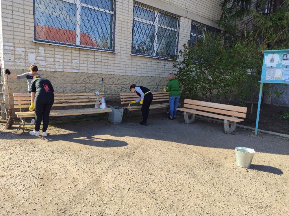 Сотрудники клиентской службы (на правах отдела) в Беловодском районе, а также представители профильных отделов Социального Фонда Российской Федерации по Луганской Народной Республике, провели субботник в рамках акции "Чистая... Сотрудники клиентской службы (на правах отдела) в Беловодском районе, а также представители профильных отделов Социального Фонда Российской Федерации по Луганской Народной Республике, провели субботник в рамках акции "Чистая...