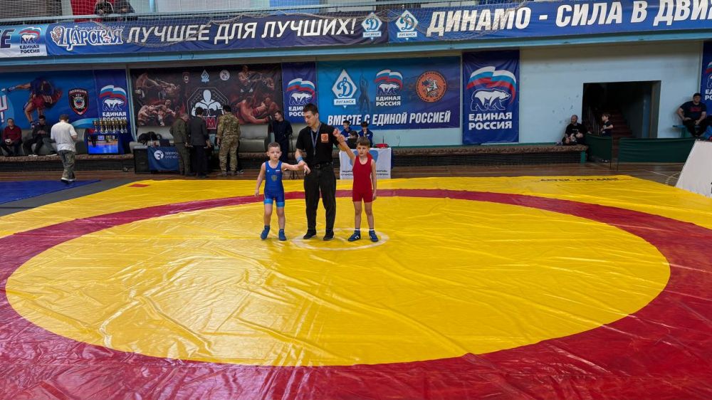 Сегодня в г.Луганск при участии проекта «Детский Спорт» состоялся Фестиваль спортивной борьбы посвященный памяти 3-кратного олимпийского чемпиона Бувайсара Хамидовича Сайтиева! Сегодня в г.Луганск при участии проекта «Детский Спорт» состоялся Фестиваль спортивной борьбы посвященный памяти 3-кратного олимпийского чемпиона Бувайсара Хамидовича Сайтиева!