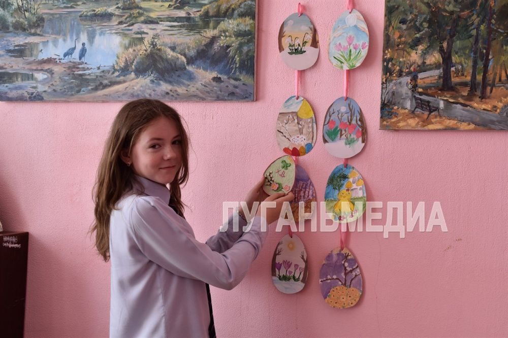 К празднику Светлого Христова Воскресения в Детской школе искусств Первомайска была организована выставка «Пасхальная палитра» К празднику Светлого Христова Воскресения в Детской школе искусств Первомайска была организована выставка «Пасхальная палитра»