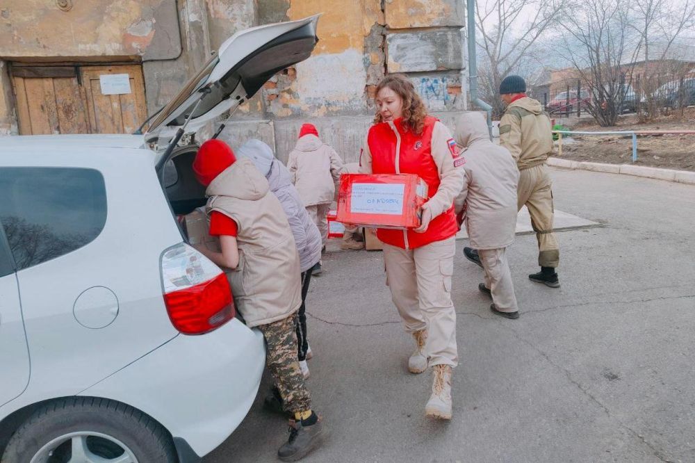 «Не просто помощь, это проявление единства духа»: школьники Хакасии помогают жителям ЛНР «Не просто помощь, это проявление единства духа»: школьники Хакасии помогают жителям ЛНР