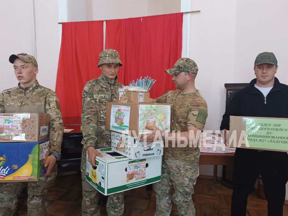 Военнослужащим передали куличи в преддверии Пасхи Военнослужащим передали куличи в преддверии Пасхи