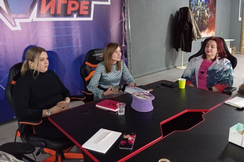 Активисты Совета женщин при Администрации организовали мастер-класс «Время перемен – от мечты к реальности!» Активисты Совета женщин при Администрации организовали мастер-класс «Время перемен – от мечты к реальности!»