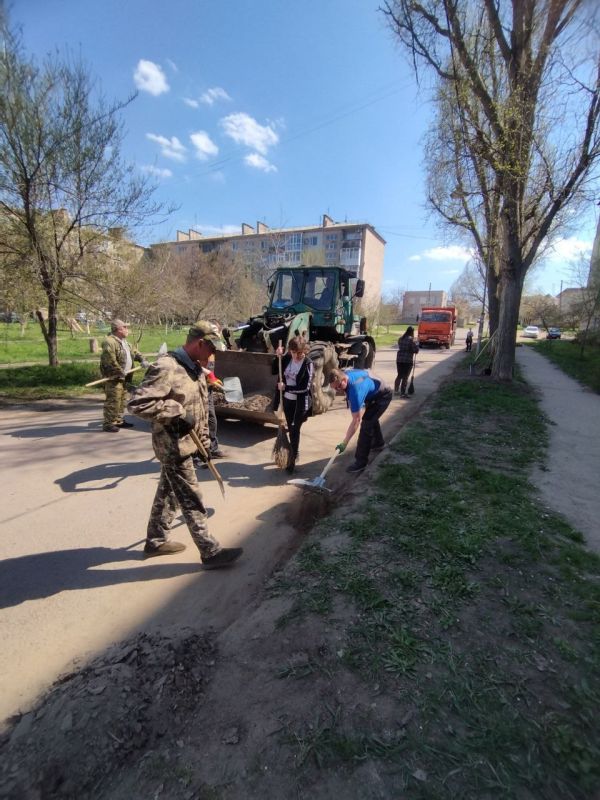 Рабочая группа шеф-региона Удмуртской Республики приняла участие во всеобщем субботнике Рабочая группа шеф-региона Удмуртской Республики приняла участие во всеобщем субботнике