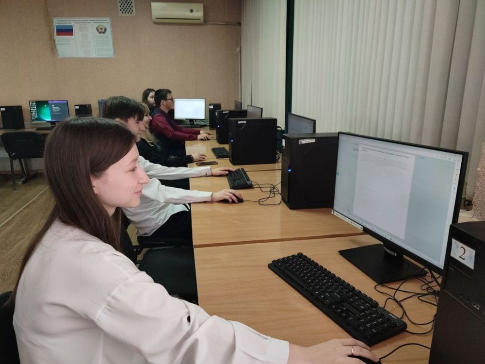 Всероссийская ярмарка трудоустройства «Работа России. Время возможностей» 2025 в Лутугинском муниципальном округе Всероссийская ярмарка трудоустройства «Работа России. Время возможностей» 2025 в Лутугинском муниципальном округе