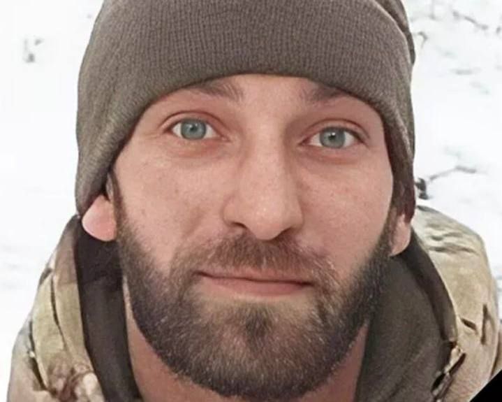 Захар Прилепин: Недавно в Сети появилось видео с нашим воином, что посмотрел в глаза смерти с улыбкой на лице Захар Прилепин: Недавно в Сети появилось видео с нашим воином, что посмотрел в глаза смерти с улыбкой на лице