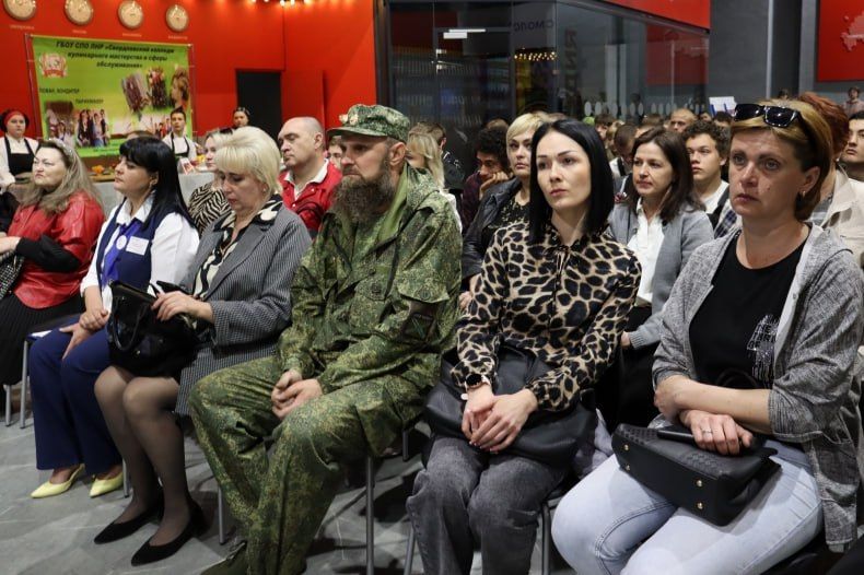 Свердловский рынок труда: рабочие профессии, врачи и учителя Свердловский рынок труда: рабочие профессии, врачи и учителя