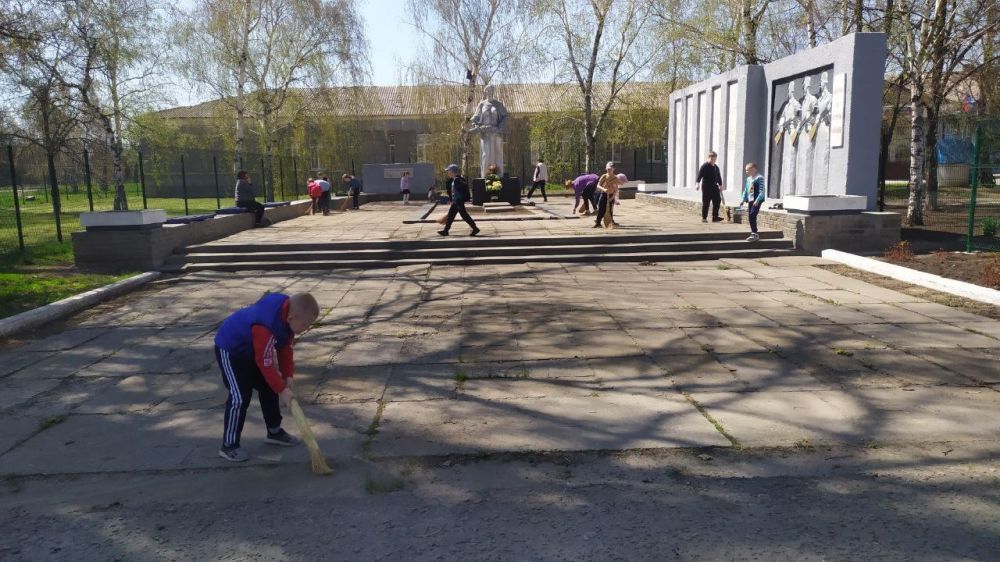Владимир Чернев: В Старобельском муниципальном округе идёт масштабная работа по подготовке к празднованию 80-летия Победы в Великой Отечественной войне Владимир Чернев: В Старобельском муниципальном округе идёт масштабная работа по подготовке к празднованию 80-летия Победы в Великой Отечественной войне