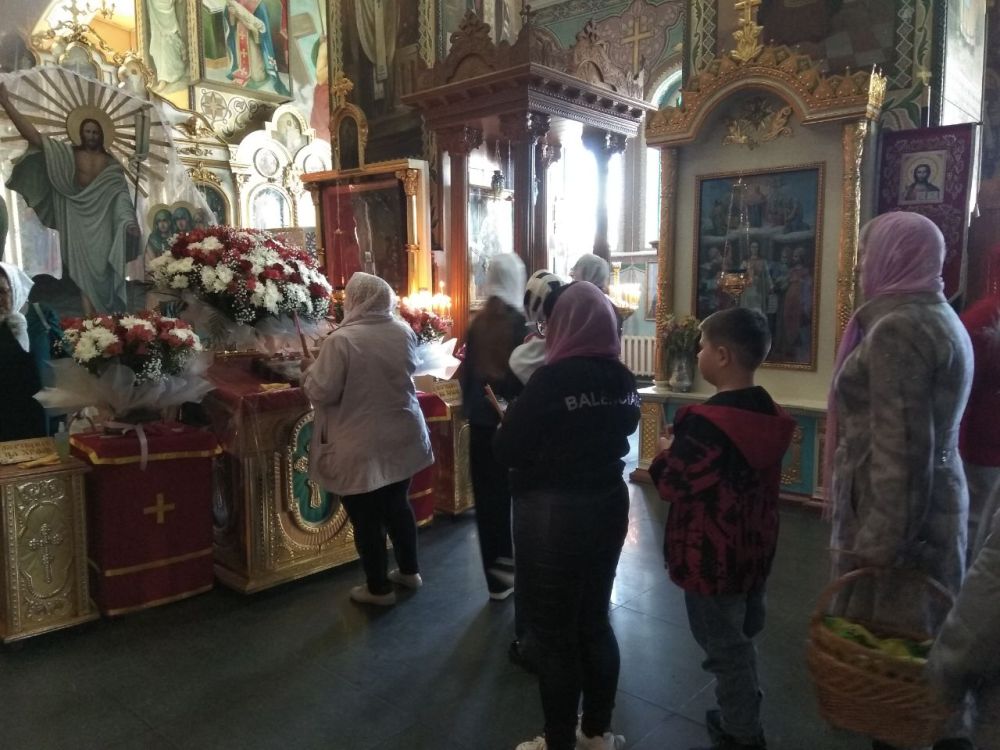 Пасхальные Богослужения прошли в храмах Краснолучского городского округа Пасхальные Богослужения прошли в храмах Краснолучского городского округа