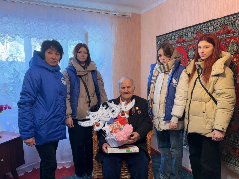 Сегодня особенный день – свой 99-й день рождения празднует уважаемый ветеран Великой Отечественной войны, наш легендарный земляк Ткаченко Сергей Семёнович! Сегодня особенный день – свой 99-й день рождения празднует уважаемый ветеран Великой Отечественной войны, наш легендарный земляк Ткаченко Сергей Семёнович!