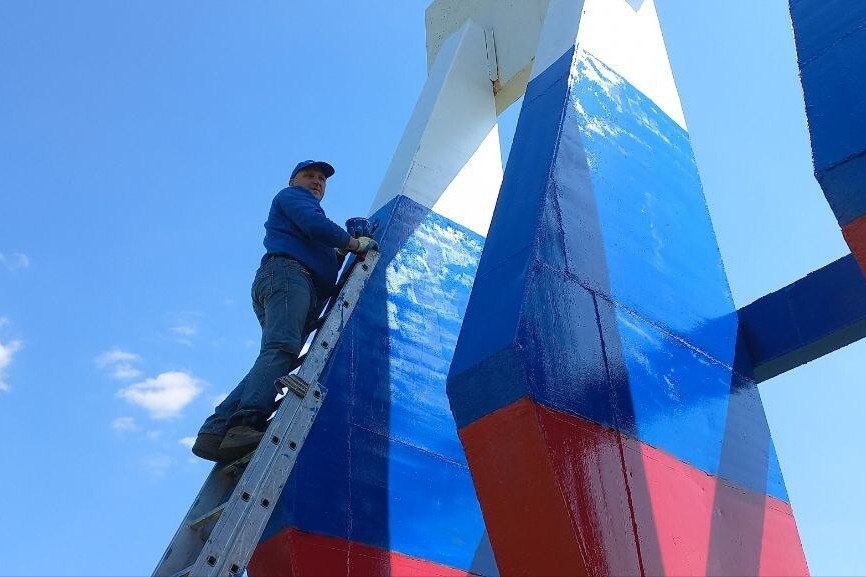 В рамках проведении республиканской акции «Чистая Республика – 2025» в селе Медвежанка благоустраивают общественные территории В рамках проведении республиканской акции «Чистая Республика – 2025» в селе Медвежанка благоустраивают общественные территории