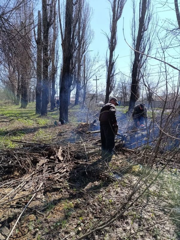 За период с 14 по 18 апреля работниками МУП "ДЭРСУ" были выполнены следующие работы: За период с 14 по 18 апреля работниками МУП "ДЭРСУ" были выполнены следующие работы: