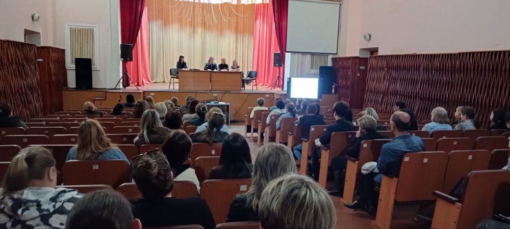 В Центре досуга «Дзержинец» состоялась родительская конференция на тему «Мы в ответе за наших детей!» В Центре досуга «Дзержинец» состоялась родительская конференция на тему «Мы в ответе за наших детей!»