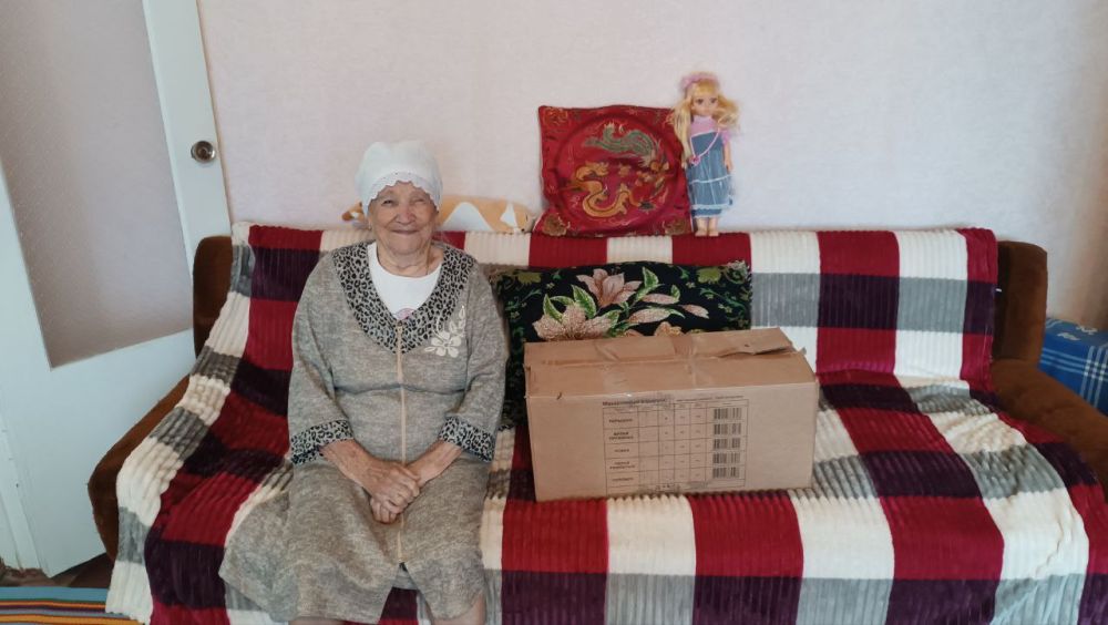 В преддверии празднования 80-летия Победы ветеранам Великой Отечественной войны и приравненным к ним, передали гуманитарную помощь В преддверии празднования 80-летия Победы ветеранам Великой Отечественной войны и приравненным к ним, передали гуманитарную помощь