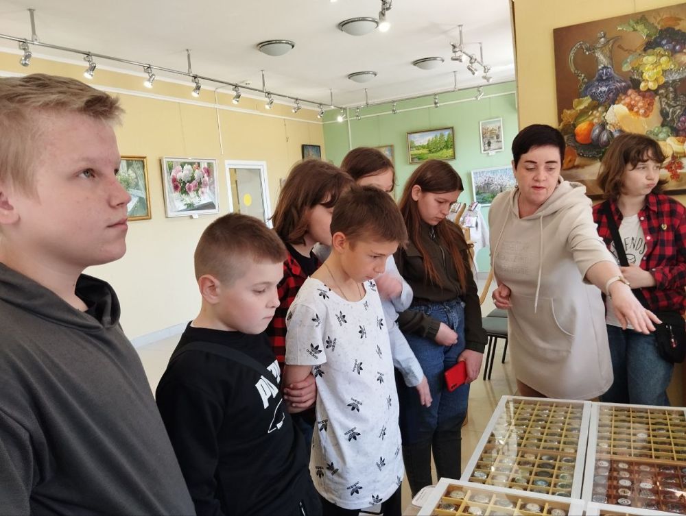 Выставка "Время Победы" в Северодонецкой галерее искусств! Выставка "Время Победы" в Северодонецкой галерее искусств!