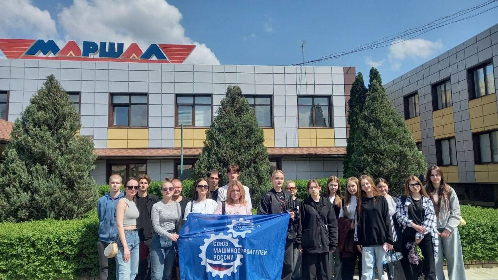 22 апреля в рамках Всероссийской акции «Неделя без турникетов» состоялись увлекательные профориентационные экскурсии на «ЛУГАМАШ», «МАРШАЛ», «АВТОМОТОЗАПЧАСТЬ» 22 апреля в рамках Всероссийской акции «Неделя без турникетов» состоялись увлекательные профориентационные экскурсии на «ЛУГАМАШ», «МАРШАЛ», «АВТОМОТОЗАПЧАСТЬ»