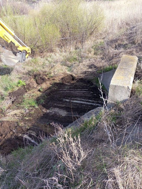 Продолжается ремонт участка дороги "Беловодск-Брусовка" Продолжается ремонт участка дороги "Беловодск-Брусовка"