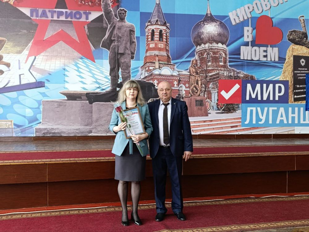 В Администрации Кировска прошла концертная программа ко Дню местного самоуправления В Администрации Кировска прошла концертная программа ко Дню местного самоуправления
