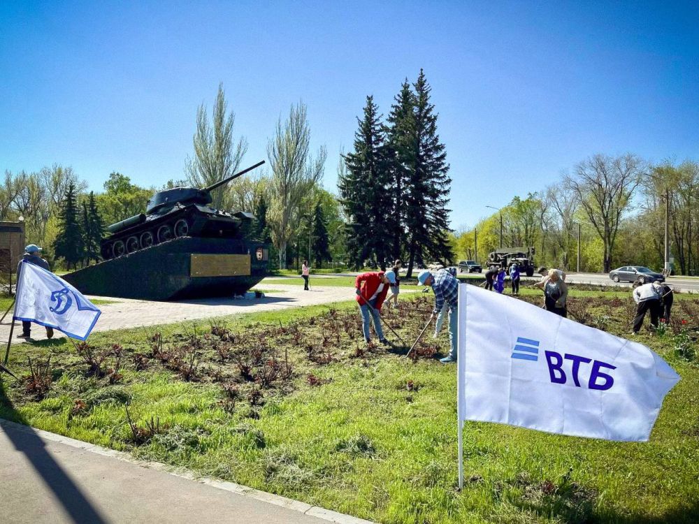 Чище с каждым днём. Уборку провели в рамках Всероссийской недели субботников «Мы за чистоту» Чище с каждым днём. Уборку провели в рамках Всероссийской недели субботников «Мы за чистоту»