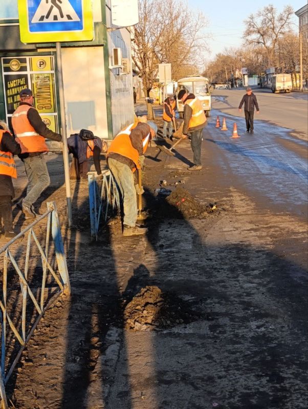 За период с 14 по 18 апреля работниками МУП "ДЭРСУ" были выполнены следующие работы: За период с 14 по 18 апреля работниками МУП "ДЭРСУ" были выполнены следующие работы: