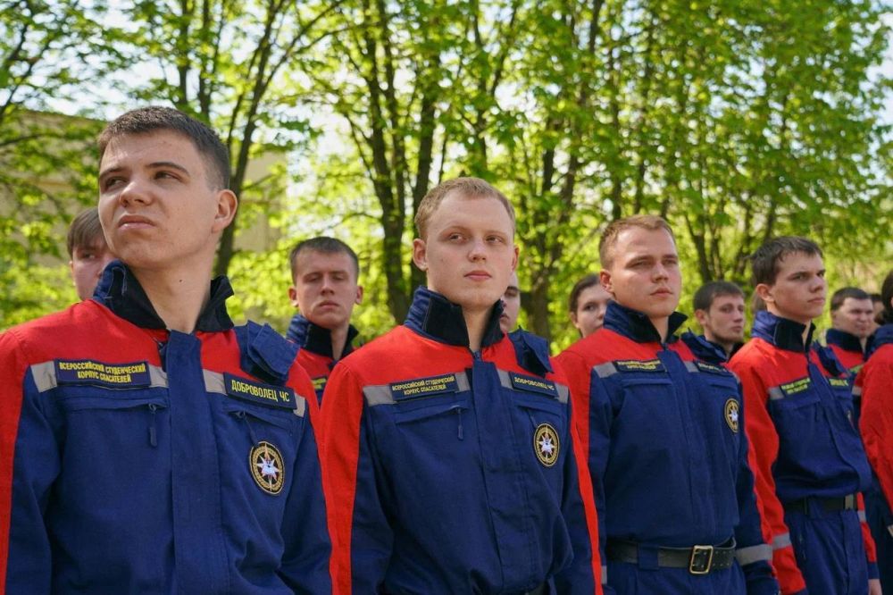 Александр Касауров: Сегодня был в Луганске, удалось разделить радость с нашими друзьями, Всероссийским студенческим корпусом спасателей! Сегодня они отмечают 24 года со дня основания! Александр Касауров: Сегодня был в Луганске, удалось разделить радость с нашими друзьями, Всероссийским студенческим корпусом спасателей! Сегодня они отмечают 24 года со дня основания!