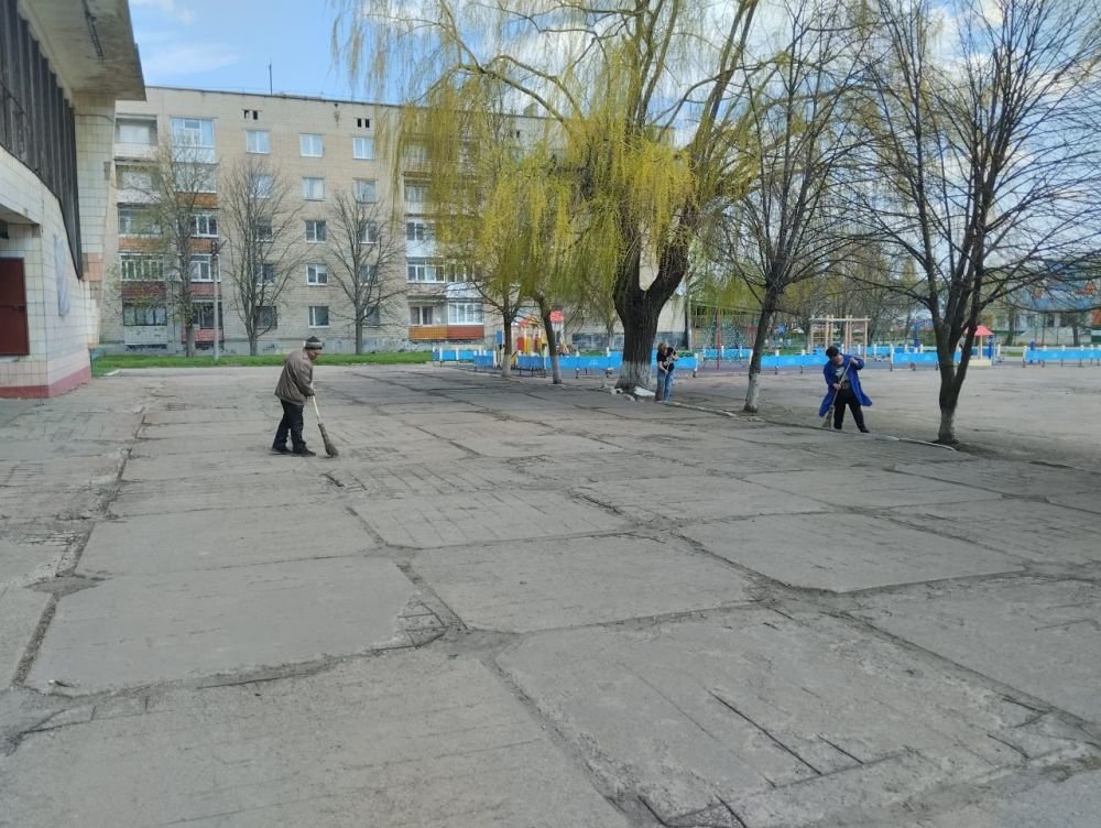 В учреждениях культуры и спорта Красного Луча продолжается акция "Чистая Республика - 2025" В учреждениях культуры и спорта Красного Луча продолжается акция "Чистая Республика - 2025"