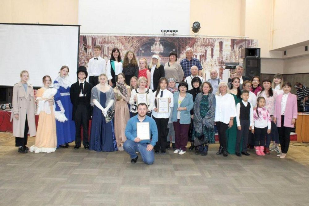 Жителей ЛНР приглашают принять участие в творческом конкурсе Жителей ЛНР приглашают принять участие в творческом конкурсе