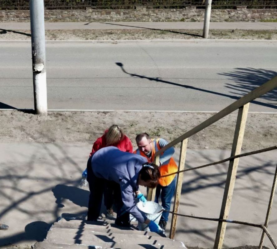 Сотрудники Алчевского металлургического комбината приняли участие в республиканской экологической акции «Чистая Республика — 2025»! Сотрудники Алчевского металлургического комбината приняли участие в республиканской экологической акции «Чистая Республика — 2025»!