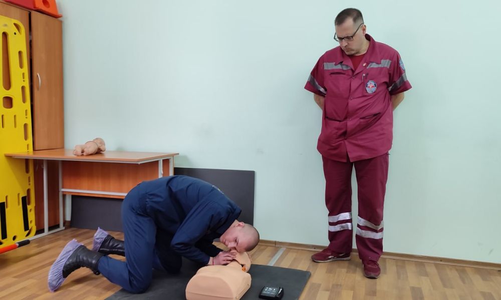 Курс обучения в Луганском центре медицины катастроф продолжается для студентов Института гражданской защиты Курс обучения в Луганском центре медицины катастроф продолжается для студентов Института гражданской защиты