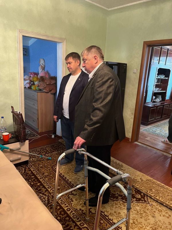По поручению Секретаря Луганского регионального отделения ВПП «Единая Россия» Дениса Мирошниченко по всей Республике организованы выездные приемы для ветеранов ВОв и маломобильных ветеранов СВО, приуроченные к 80-й годовщине... По поручению Секретаря Луганского регионального отделения ВПП «Единая Россия» Дениса Мирошниченко по всей Республике организованы выездные приемы для ветеранов ВОв и маломобильных ветеранов СВО, приуроченные к 80-й годовщине...