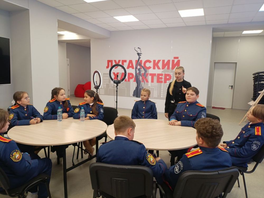 Обучающиеся кадетского(казачьего) класса Ясеновской школы № 2 им. Д. В. Лазутина посетили Республиканский центр воспитания и развития дополнительного образования «Пионер» Обучающиеся кадетского(казачьего) класса Ясеновской школы № 2 им. Д. В. Лазутина посетили Республиканский центр воспитания и развития дополнительного образования «Пионер»