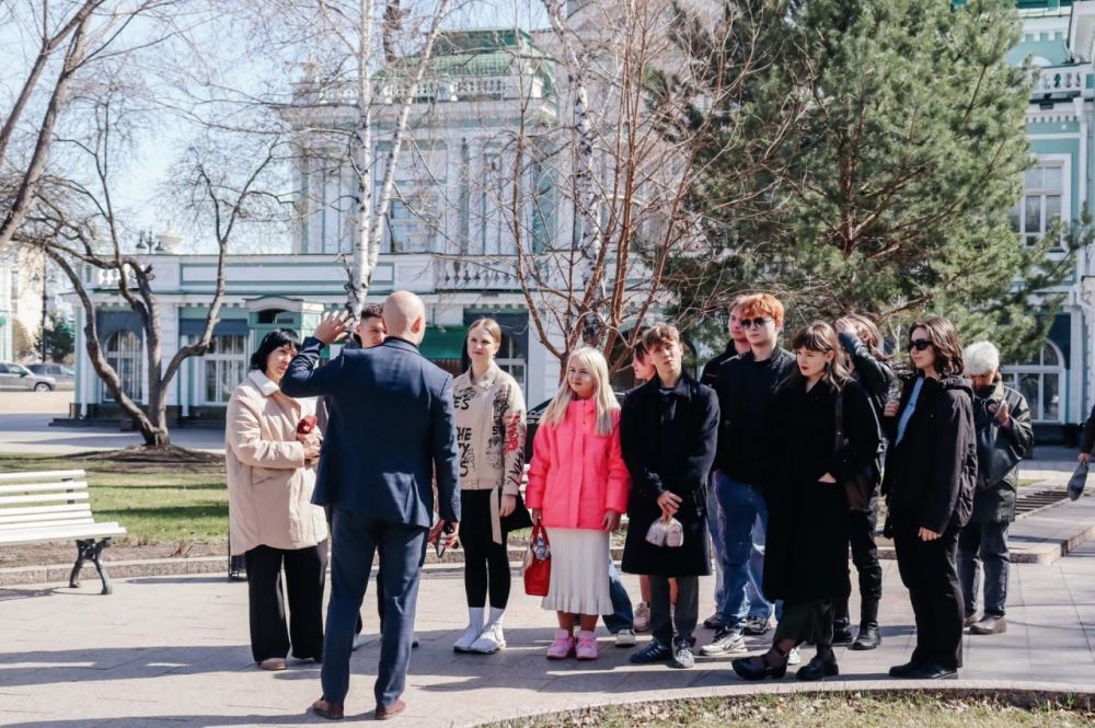 Медицинский колледж Омской области встречает студентов-медиков Стаханова Медицинский колледж Омской области встречает студентов-медиков Стаханова