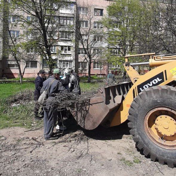 В рамках республиканской акции "Чистая республика - 2025" коммунальные службы нашего города демонстрируют отличное сотрудничество в решении важнейших экологических задач В рамках республиканской акции "Чистая республика - 2025" коммунальные службы нашего города демонстрируют отличное сотрудничество в решении важнейших экологических задач