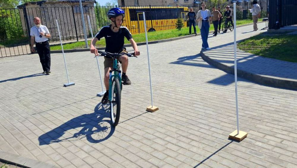 Безопасное колесо!. В Северодонецком городской центре патриотического воспитания, туризма и краеведения состоялись велосоревнования Безопасное колесо!. В Северодонецком городской центре патриотического воспитания, туризма и краеведения состоялись велосоревнования