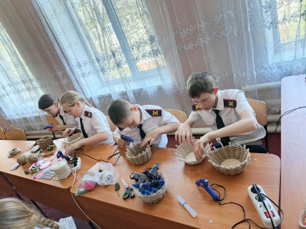 КОРЗИНКИ ДРУЖБЫ И ТВОРЧЕСТВА КОРЗИНКИ ДРУЖБЫ И ТВОРЧЕСТВА