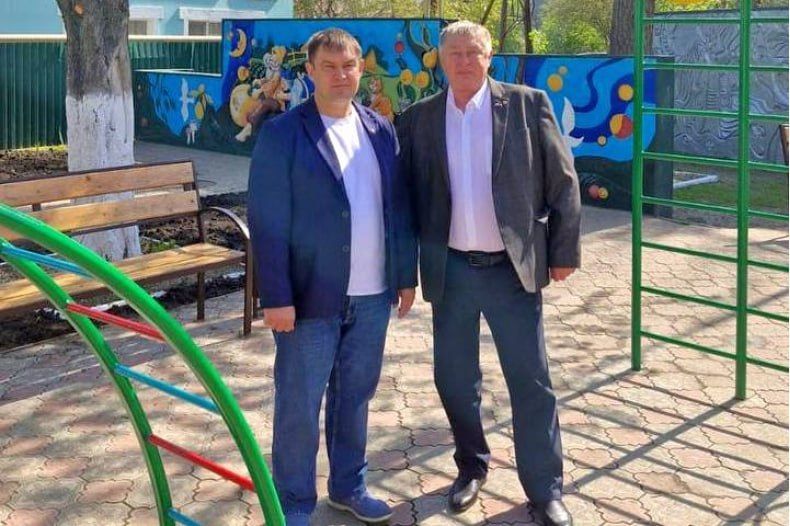 По всей ЛНР организованы выездные приемы для ветеранов ВОВ и маломобильных ветеранов СВО По всей ЛНР организованы выездные приемы для ветеранов ВОВ и маломобильных ветеранов СВО