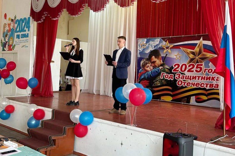 В Свердловске прошло награждения победителей и призеров муниципального этапа Всероссийской олимпиады школьников В Свердловске прошло награждения победителей и призеров муниципального этапа Всероссийской олимпиады школьников