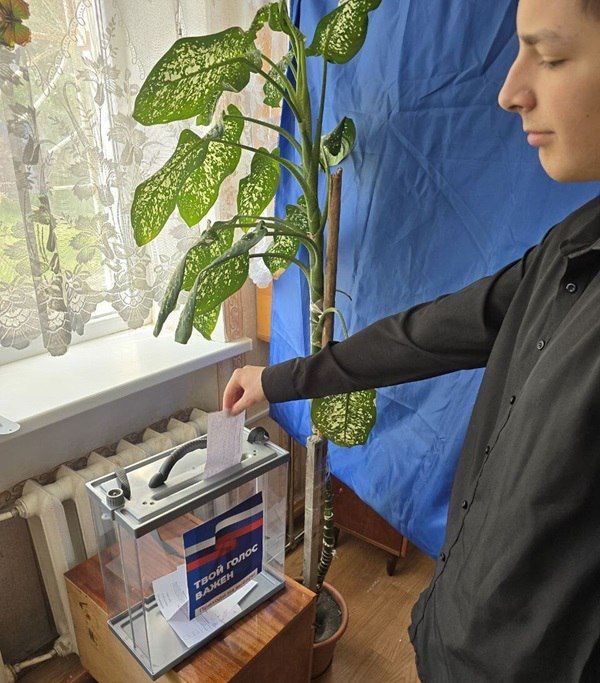 В Молодогвардейске старшеклассники освоили азы избирательного процесса В Молодогвардейске старшеклассники освоили азы избирательного процесса