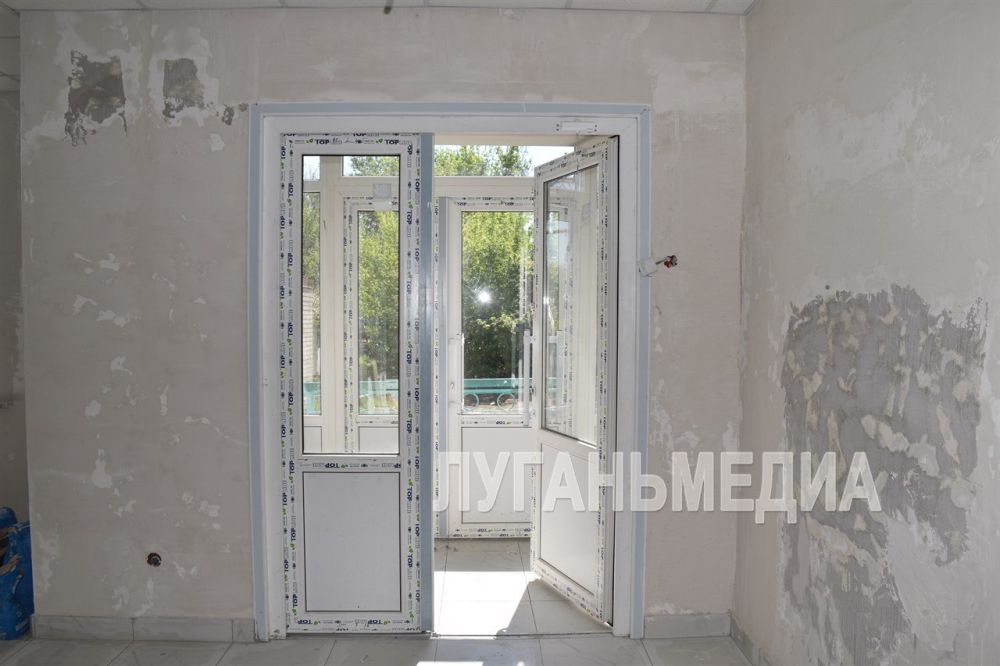 В Краснодонской городской стоматологии скоро закончат капитальный ремонт В Краснодонской городской стоматологии скоро закончат капитальный ремонт