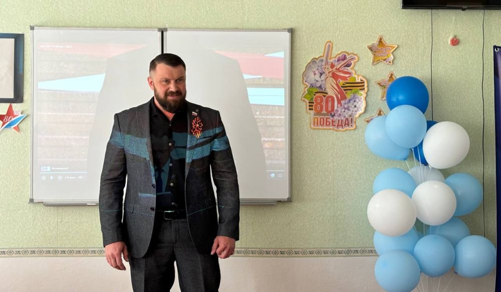 Знать, чтобы помнить! Жители Красного Луча приняли участие в акции Единой России «Диктант Победы» Знать, чтобы помнить! Жители Красного Луча приняли участие в акции Единой России «Диктант Победы»